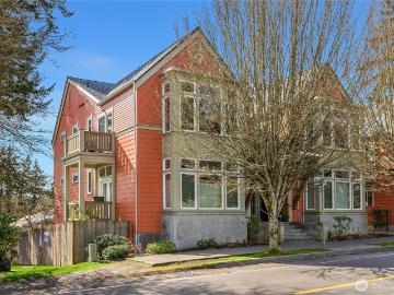 325 Winslow Way W # 200