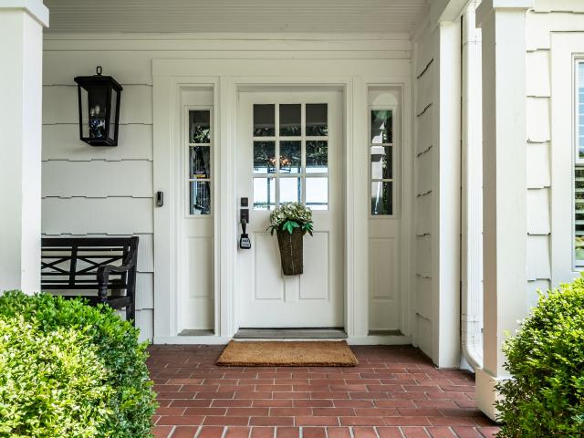3264 Bay Road South Drive