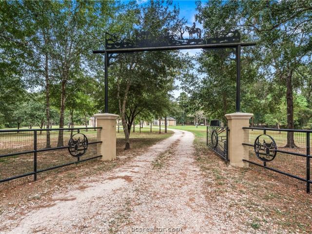 32660 Willow Bend Road