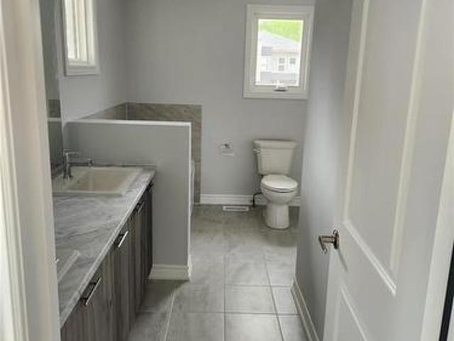 3266 Parker Avenue, Fort Erie, ON, L0S 1N0 house for lease | Listing ID 40859 | Royal LePage