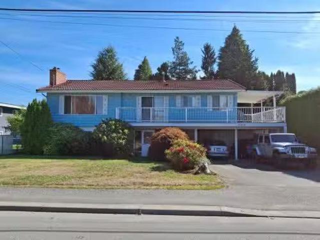 32678 Bevan Avenue, Abbotsford, BC, V2T 1G6 house for sale.