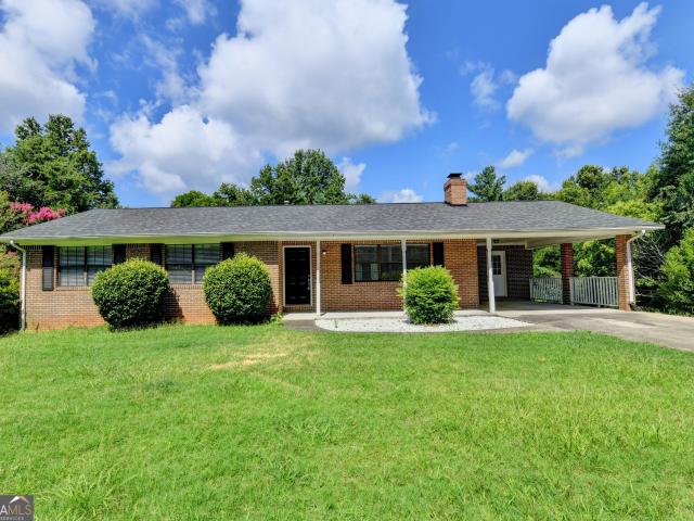 3267 Hilltop Circle