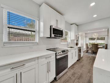 3261 Aqua Vista Dr, Pompano Beach, FL