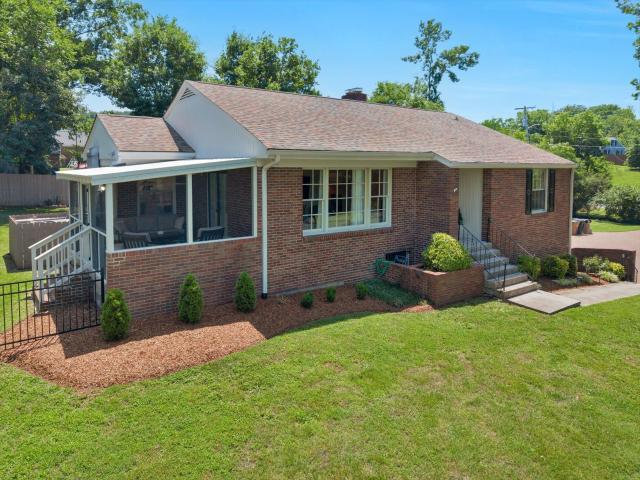3262 McGavock Pike