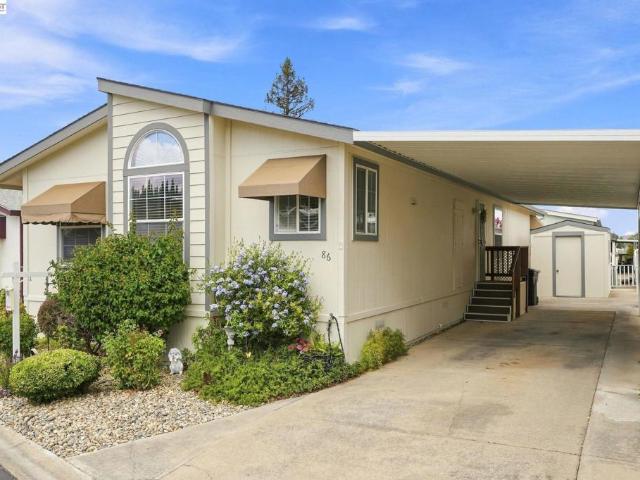 3263 Vineyard Ave. 86