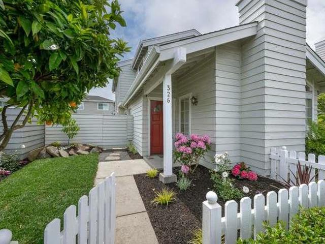 326 Commander Lane
