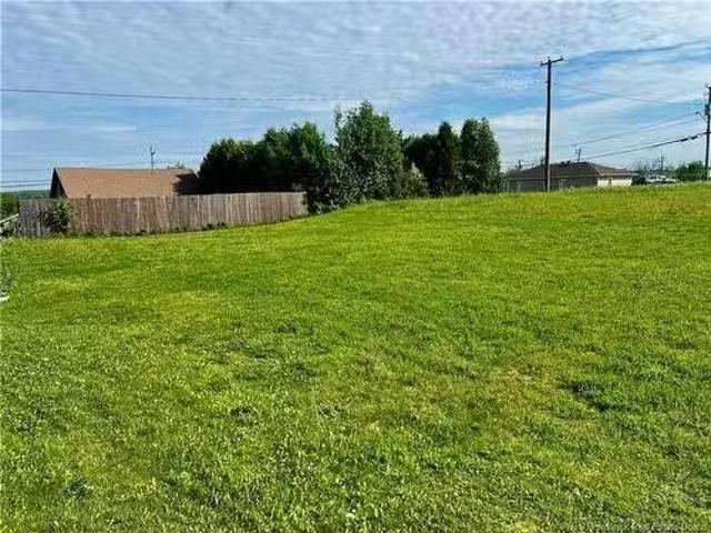 326 Broadway Blvd, Grand Falls, NB, E3Z 2K4 vacant land for.
