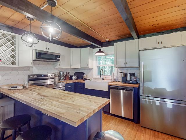 326 Gold Finch Road