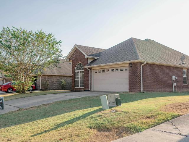 326 Ivy Hills Circle
