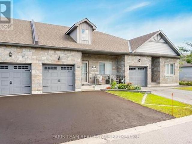 326 Lucy Lane, Orillia, ON, L3V 8L3 house for sale | Listing ID S13780 | Royal LePage