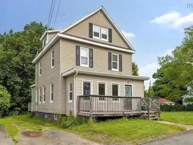 326 Shelburne Street, New Glasgow, NS, B2H 3K4 house for sal.