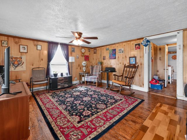 326 Roberts Road
