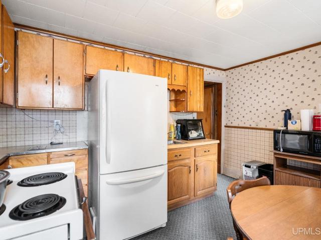 326 W Barnum Street