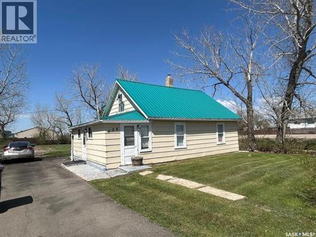 326 Taylor Street, Bienfait, SK, S0C 0M0 house for sale | Listing ID SK029485 | Royal LePage