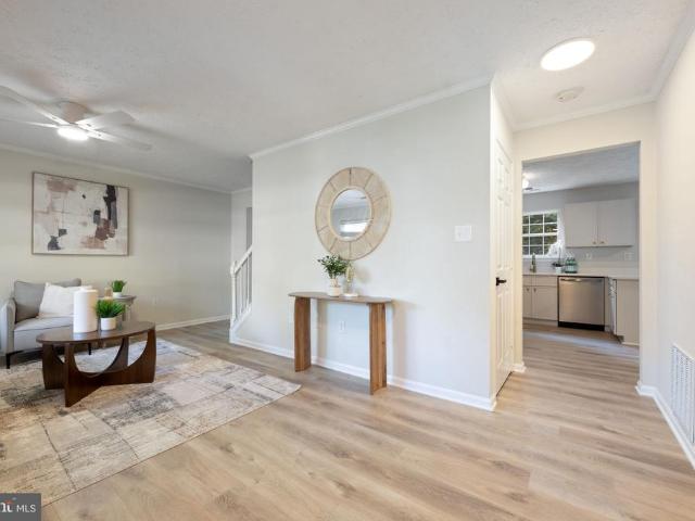 3274 Greenwich Court