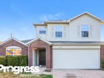 Fort Bend County, Texas, USA - Garden, Equipped kitchen