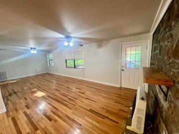 3275 Old Highway 27