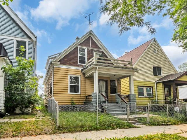 3276 N 26th St