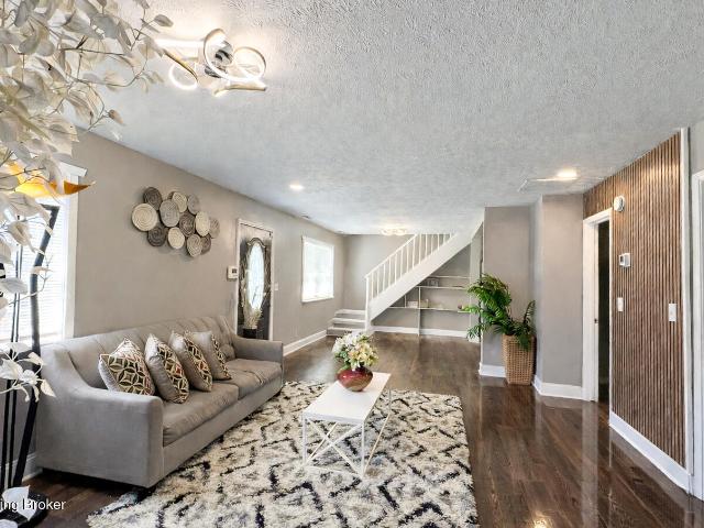 3276 Cave Hill Rd