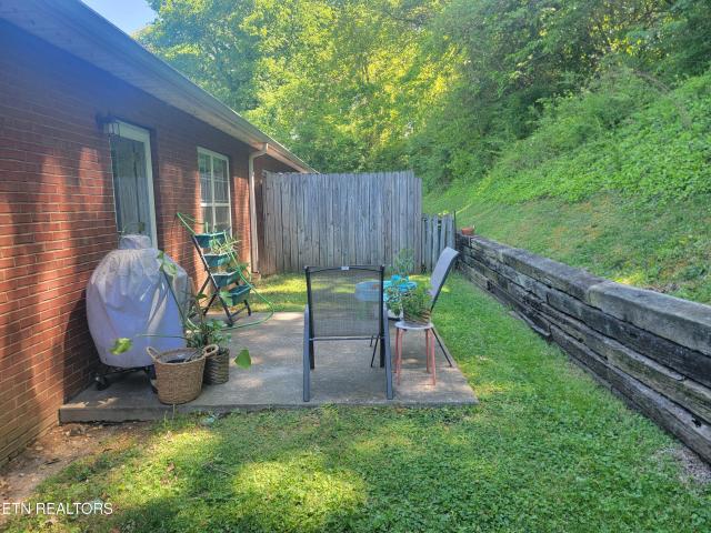 3276 Thomas Hill Way