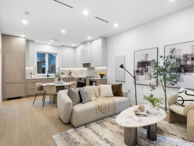 3277 Graveley Street, Vancouver, BC, V5K 3K8 house for sale | Listing ID R3117 | Royal LePage