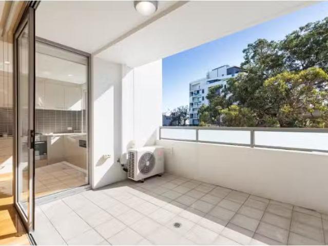 3/277 Kingsway, Caringbah Apartment for rent Listed by Rihann.