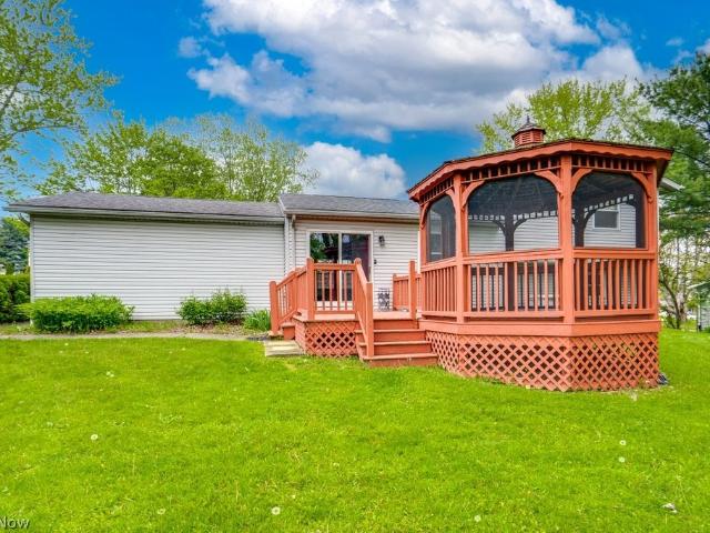 3277 Longwood Drive