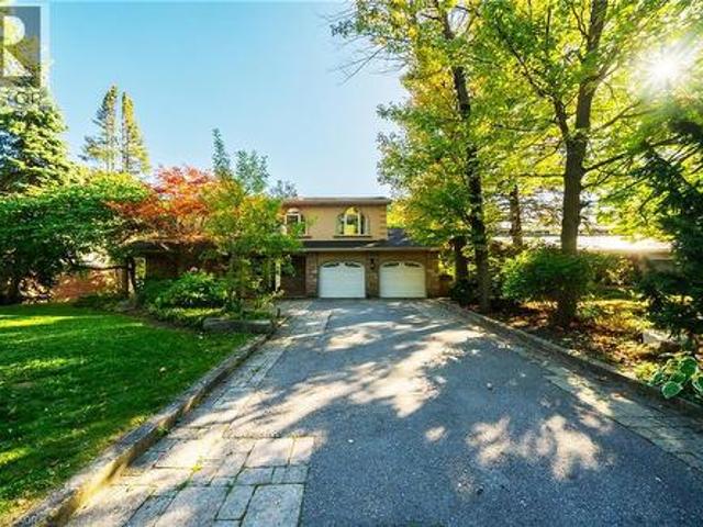 3278 Credit Heights Drive, Mississauga, ON, L5C 2L7 house for sale | Listing ID 40865 | Royal LePage