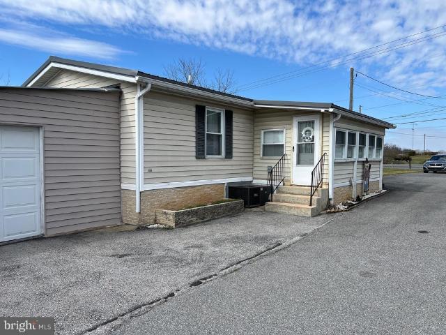 3272 Buchanan Trail W