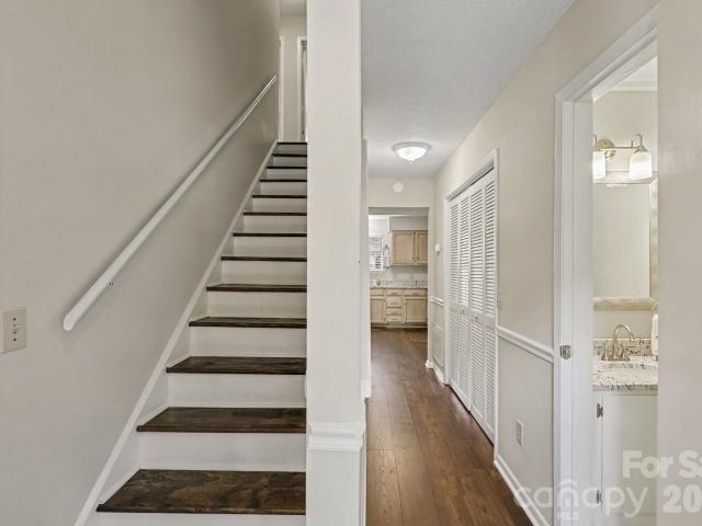 3272 Heathstead Place