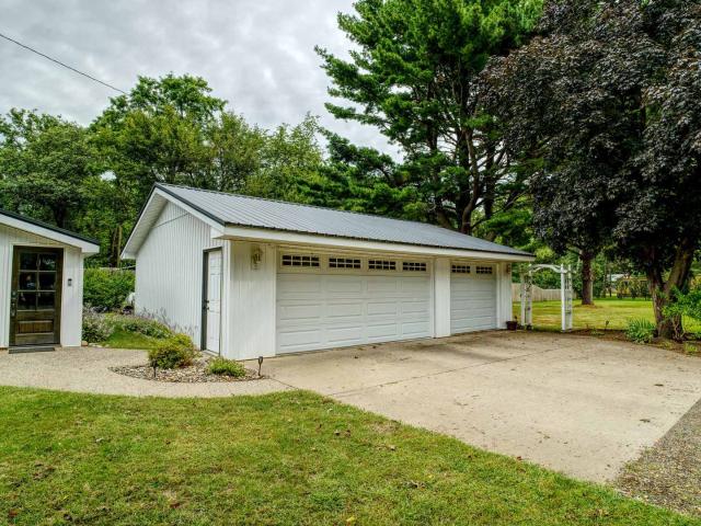 3272 Tammy Lane