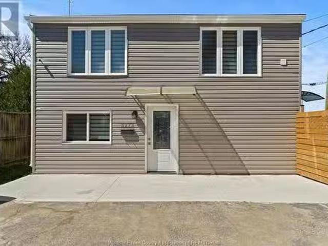 3273 Clemenceau Unit# Upper, Windsor, ON, N8T 2R8 house for.