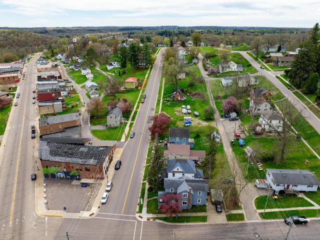 327 2nd Main Street