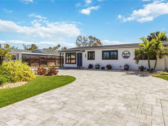 327 39th Ave, St. Pete Beach, FL 33706 | MLS #A4686
