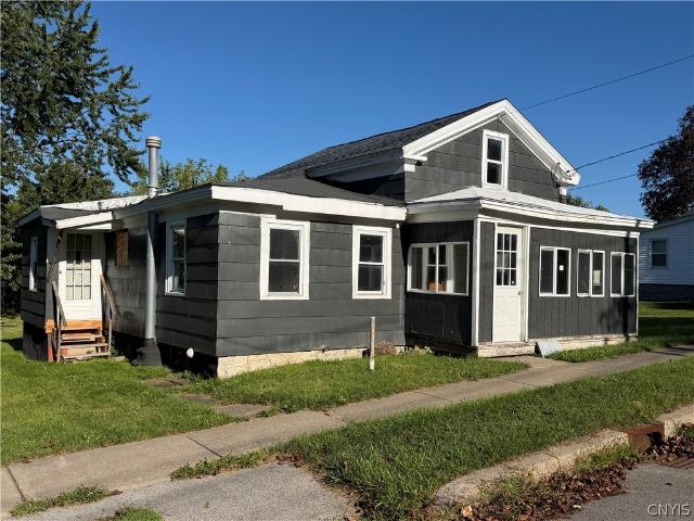 327 Duer Street