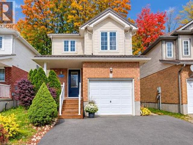 327 Oprington Place, Kitchener, ON, N2N 3P3 house for sale | Listing ID 40868 | Royal LePage