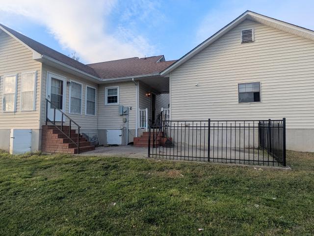 327 Lovebridge Road SE