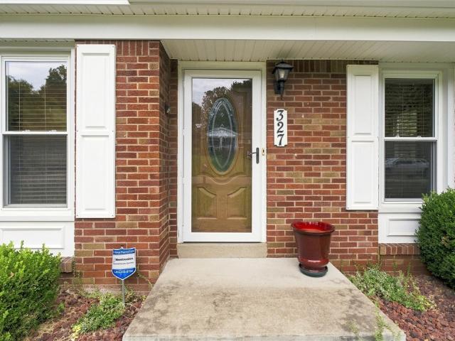 327 Mcintosh Dr