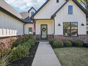 327 Saint Andrews Drive