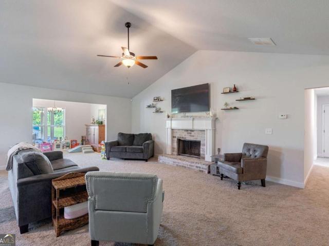 327 Skyview Drive