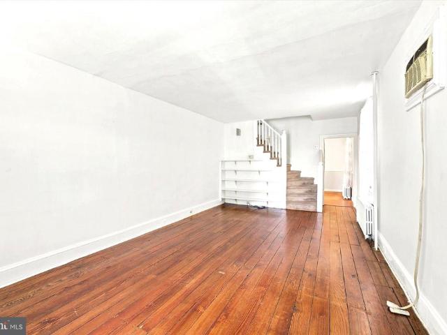 327 Summer Street
