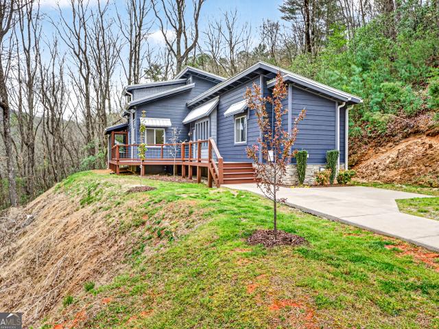 327 Polly Gap Rd, Clayton, GA 30525 | MLS #10639
