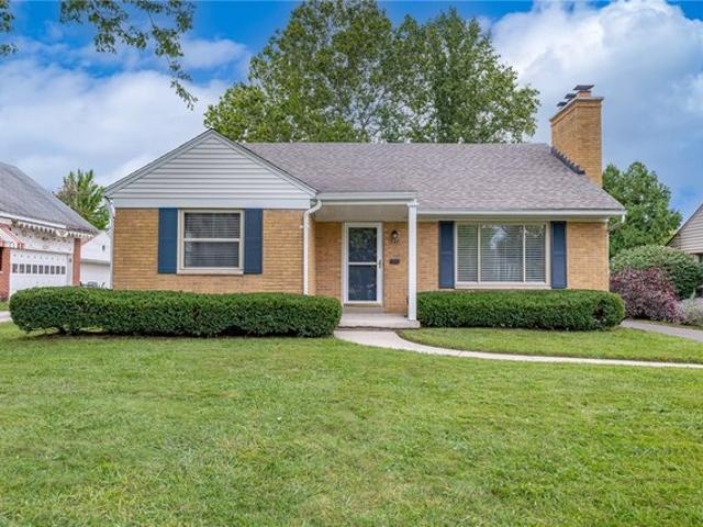 327 Patterson Rd, Oakwood, OH 45419