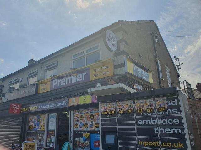 327a Wigan Road, Leigh 2 bed flat to rent £900 pcm £208 pw