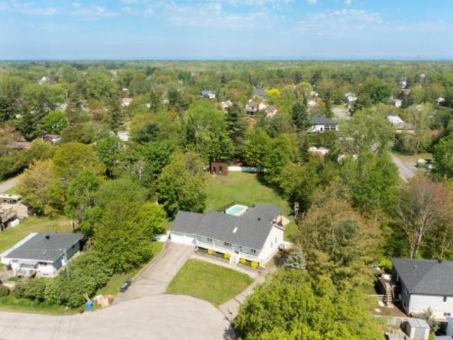 3285 Rue Moise Proulx, Terrebonne. QC, J6Y 1A5 house for sale | Listing ID 28199 | Royal LePage