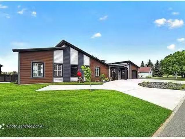 3285 Rue Principale, Tracadie, NB, E1X 1A3 house for sale L.