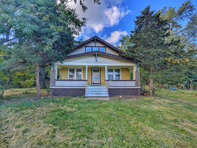 32803 Geneva Rd, Wheatland, WI 53105