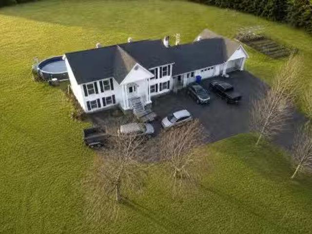 328 6E Rang N. Saint Honoré De Shenley, QC, G0M 1V0 house fo.