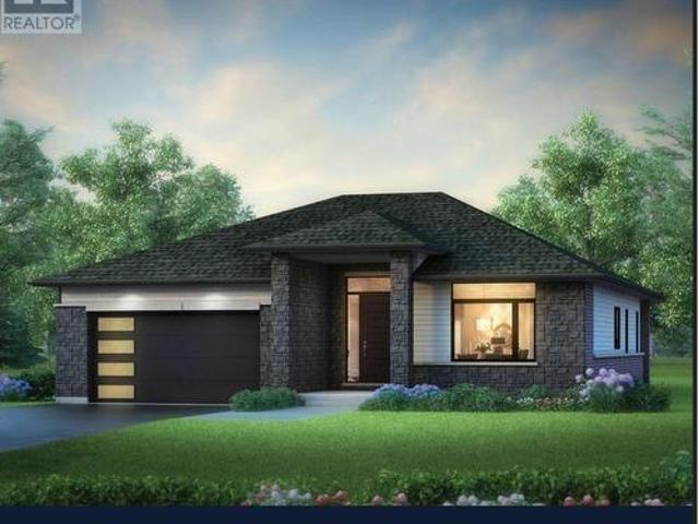 328 Hawthorne Street, Saugeen Shores, ON, N0H 2C3 house for sale | Listing ID X13081 | Royal LePage