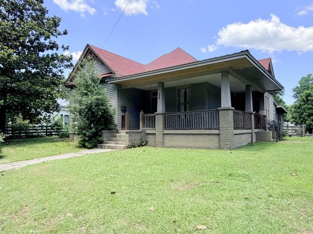 328 Head St